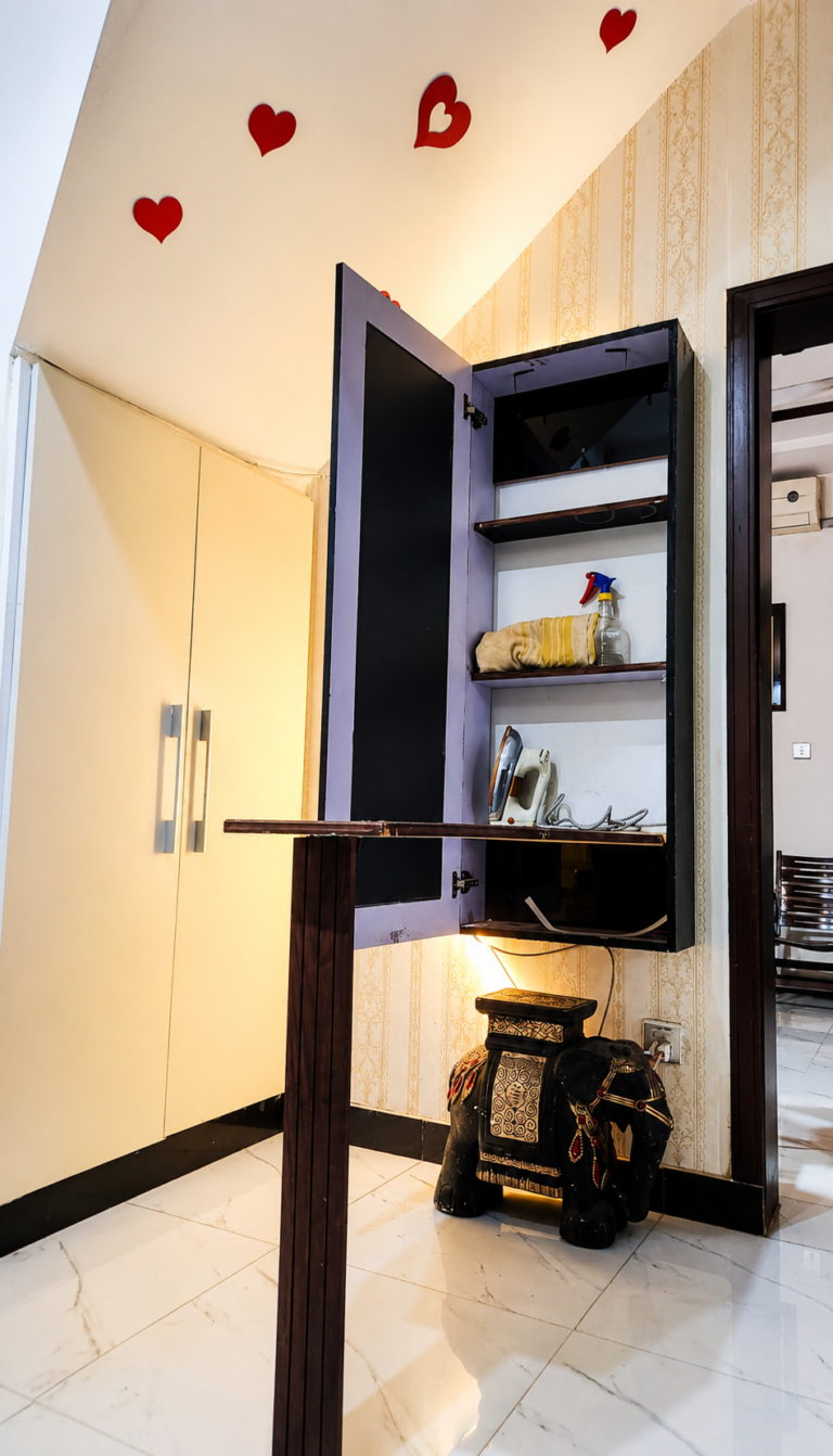 Luxe Corner | Fireplace | 2BR Stay | Bahria Town Lahore