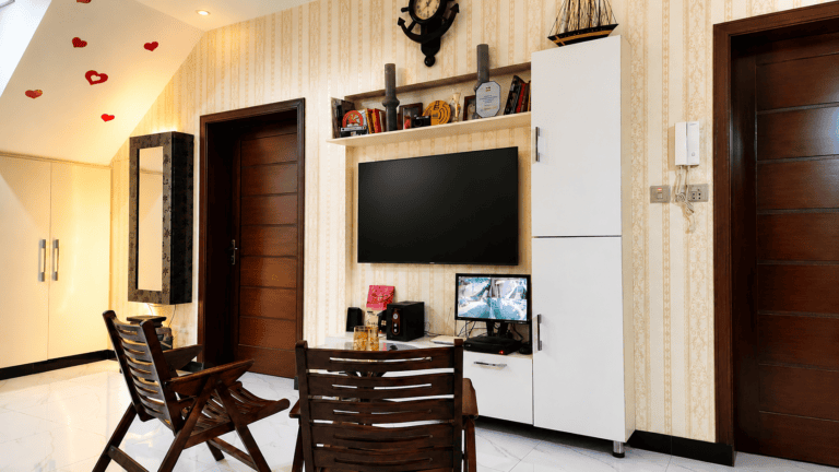Luxe Corner | Fireplace | 2BR Stay | Bahria Town Lahore