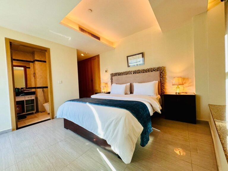 Luxury 2-Bedroom Margalla View Apartment in Centaurus Mall