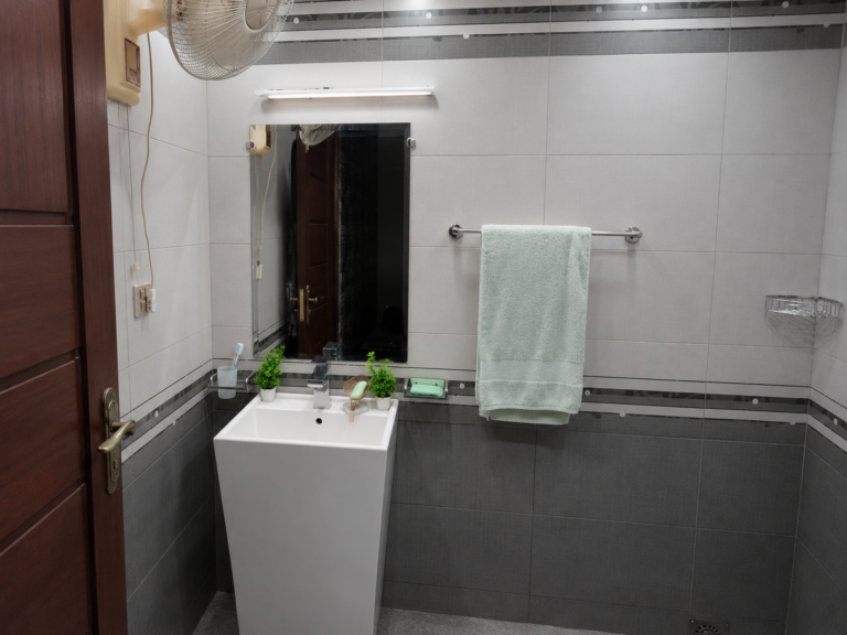 Luxe Corner | Fireplace | 2BR Stay | Bahria Town Lahore