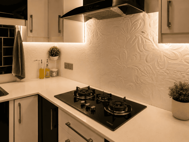 Luxe Corner | Fireplace | 2BR Stay | Bahria Town Lahore