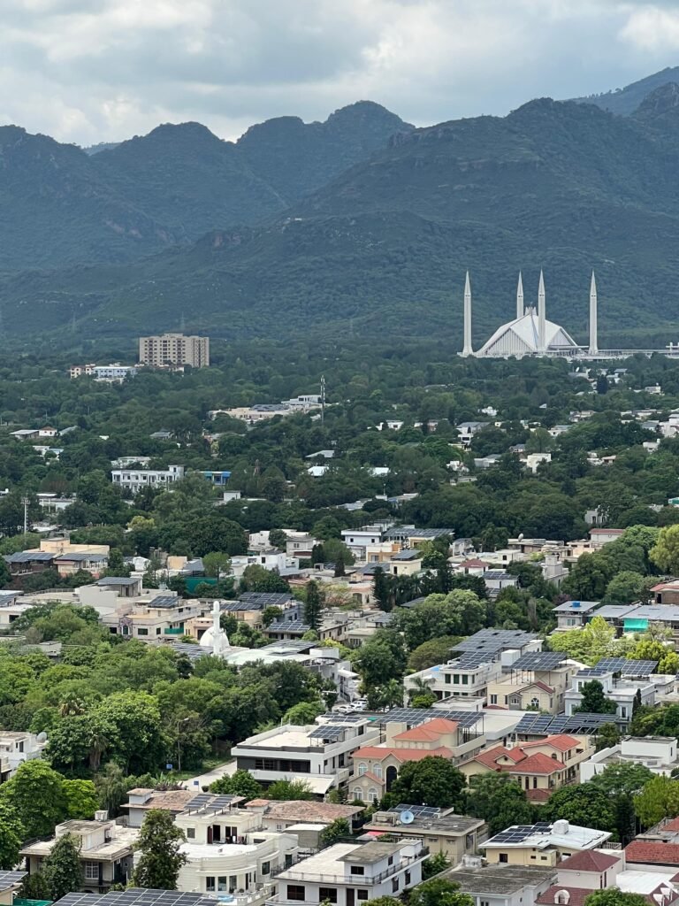 Modern 1-Bed Apartment in Mall of Islamabad, F-7